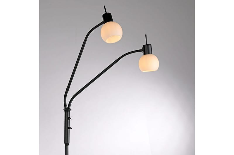 Loki Just Light Gulvlampe - Belysning - Innendørsbelysning & Lamper - Gulvlampe - Toarmet gulvlampe