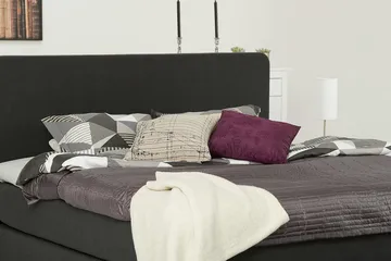 Dolly Kontinentalseng 180x200 cm Memoryfoam - Mørkegrå/Svarte Ben - Møbler - Senger - Kontinentalsenger