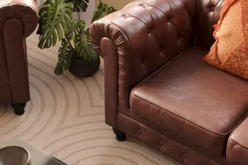 Chesterfield Lyx Stor behagelig dyp fotøyd i kunstskinn til stue - Mørkebrun - Møbler - Stoler & lenestoler - Lenestoler - Chesterfield lenestol