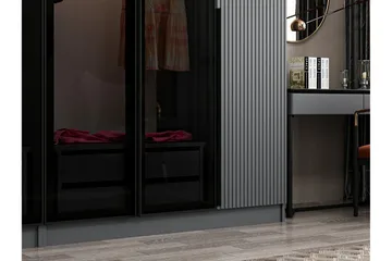 Fruitland Garderobe 225 cm - Antrasitt - Oppbevaring - Klesoppbevaring - Garderober & garderobesystem