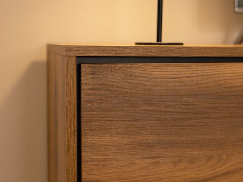 Lorvenn Skjenk 190x40 cm - Brun/Svart - Oppbevaring - Oppbevaringsmøbler - Sideboard & skjenker