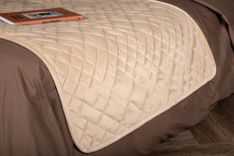Jilly Sengeteppe 80x150 cm - Beige - Tekstiler - Sengetøy - Sengeteppe - Sengeteppe dobbeltseng