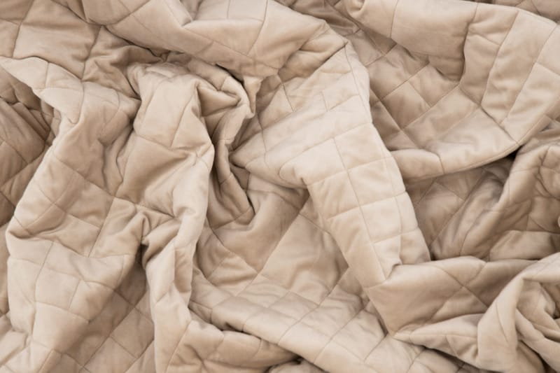 Jilly Sengeteppe 80x260 cm - Beige - Tekstiler - Sengetøy - Sengeteppe - Sengeteppe dobbeltseng